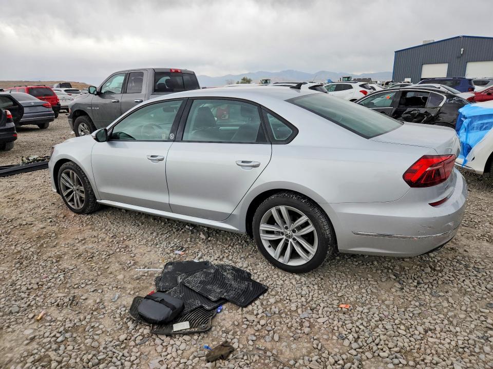 1VWLA7A30KC006455