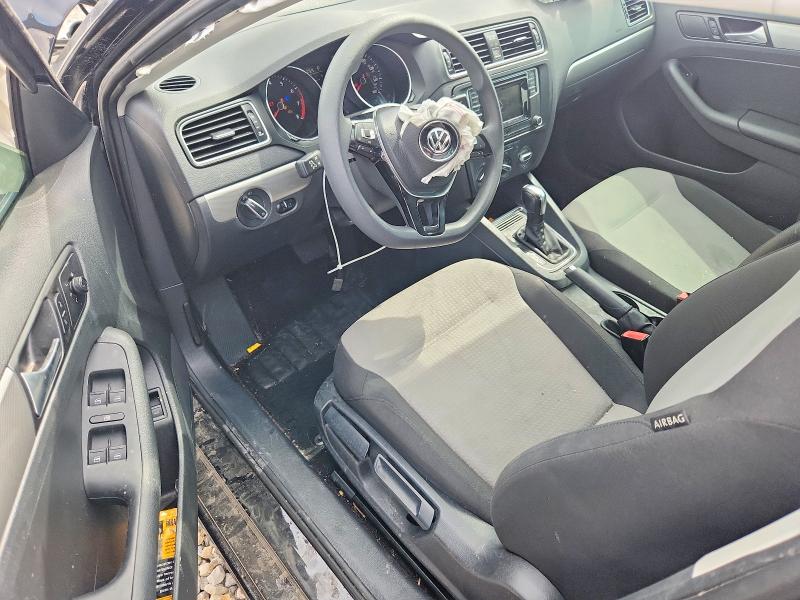 3VW2B7AJ0HM329077