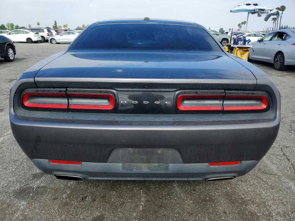 2C3CDZAG1FH816824
