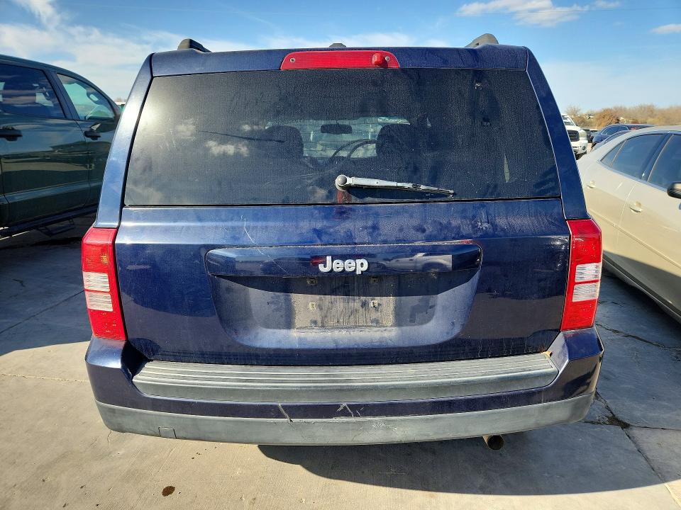 1C4NJPBB2HD102379