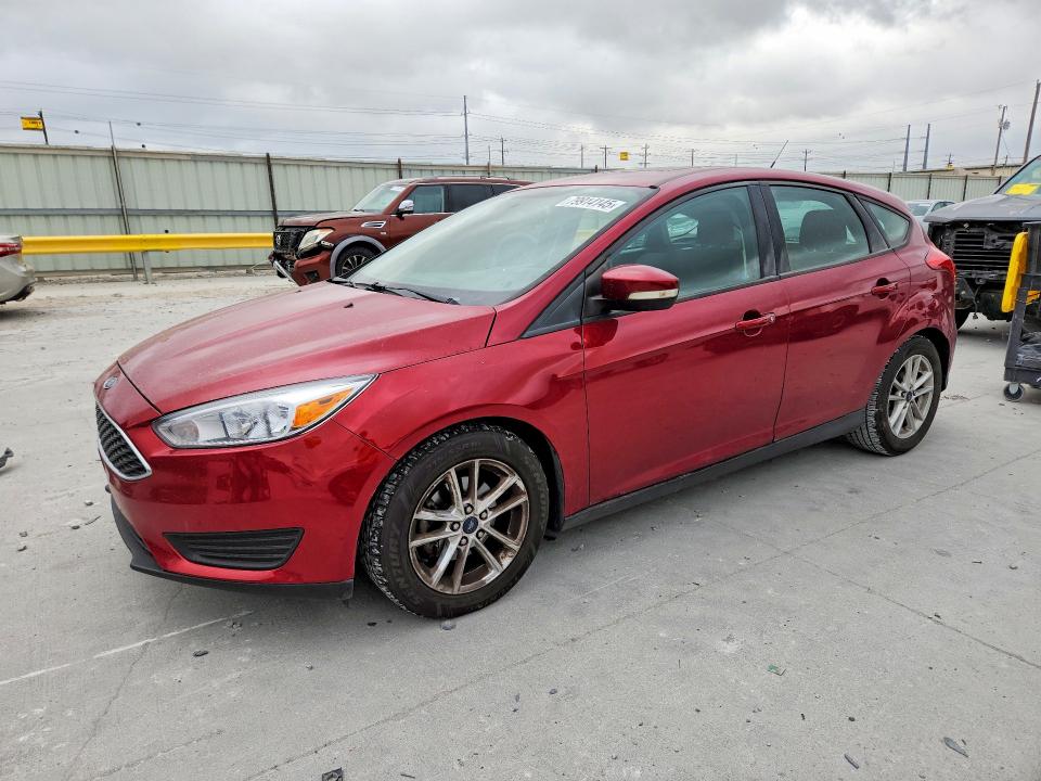 2015 FORD FOCUS — VIN 1FADP3K26FL214775