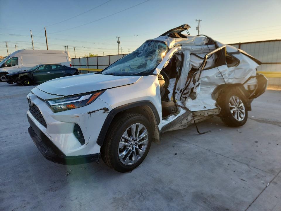 2023 TOYOTA RAV4 — VIN JTMC1RFV6PD100690