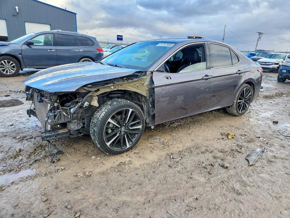 2018 TOYOTA CAMRY — VIN 4T1B61HKXJU133101