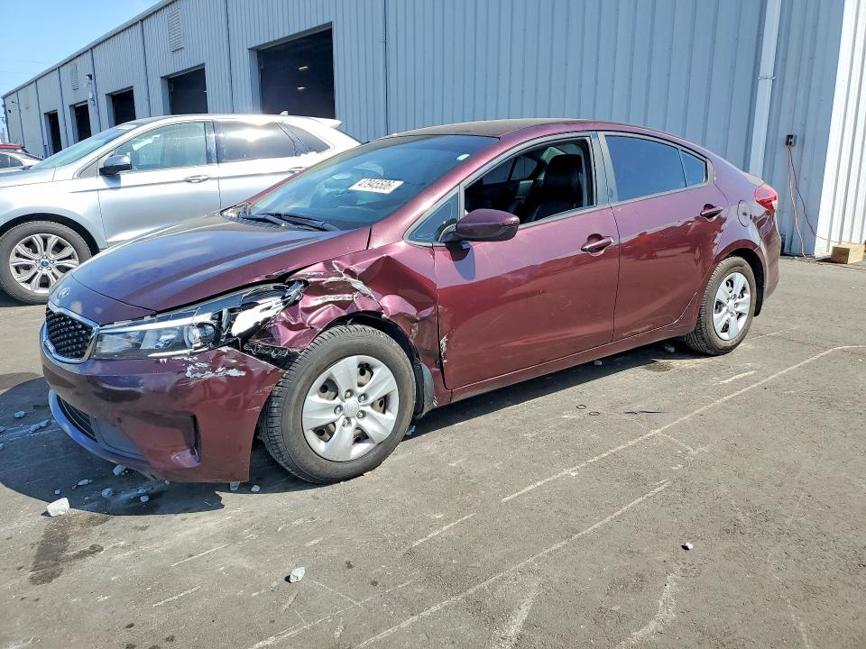 2018 KIA FORTE — VIN 3KPFK4A77JE261514