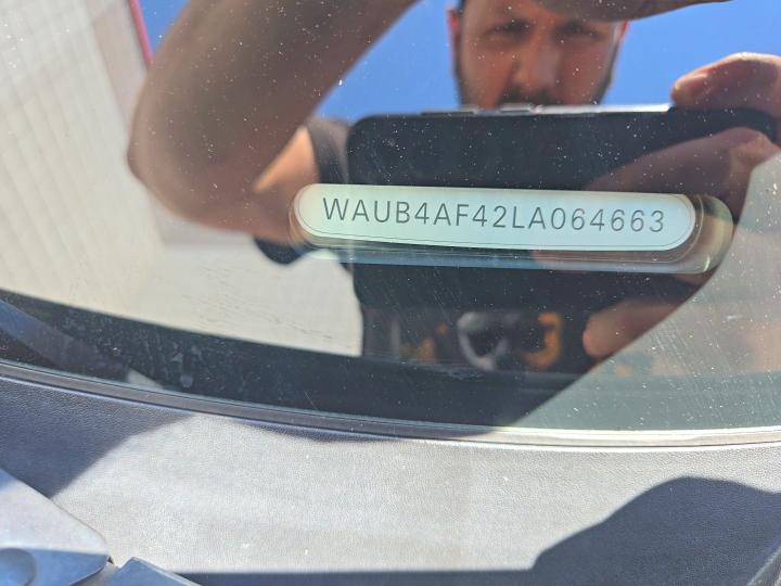 WAUB4AF42LA064663