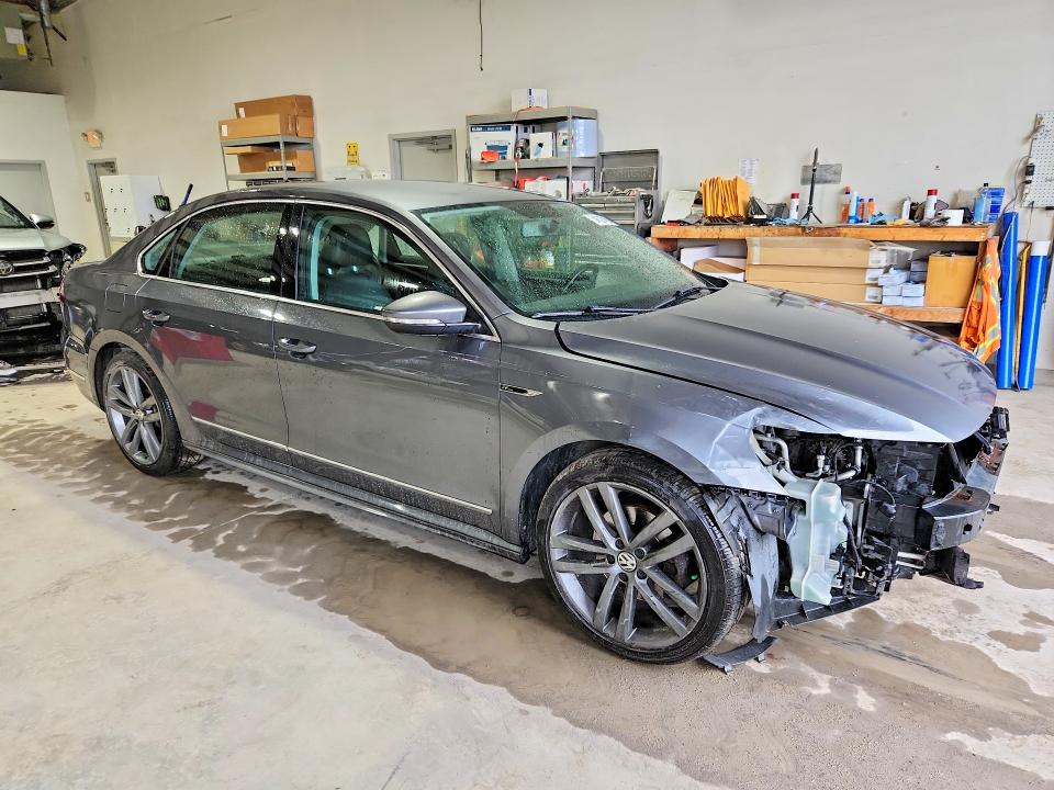 1VWDT7A34HC035142