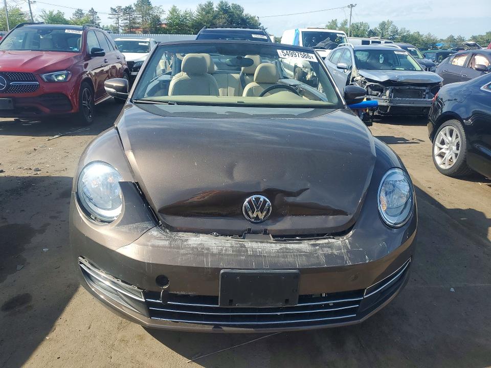 3VW517AT0FM821283