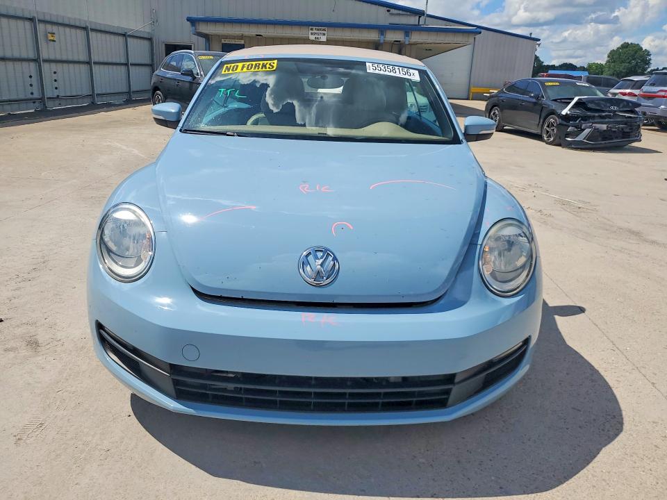 3VW517AT2FM818241