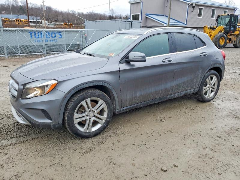 2016 MERCEDES-BENZ GLA 250 4M — VIN WDCTG4GB4GJ192688