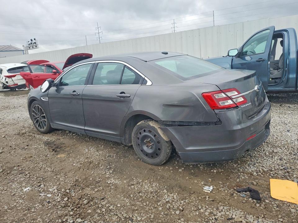 1FAHP2E82HG134977