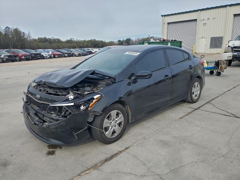 2017 KIA FORTE LX — VIN 3KPFL4A78HE065282