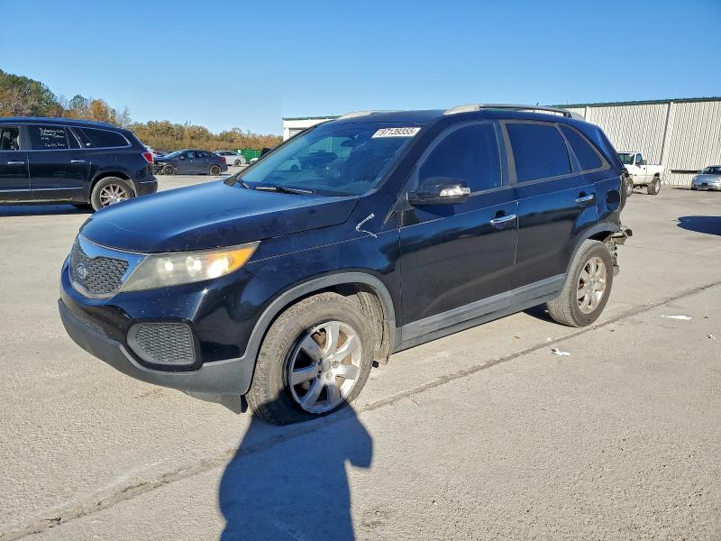 2013 KIA SORENTO LX — VIN 5XYKT4A2XDG310647