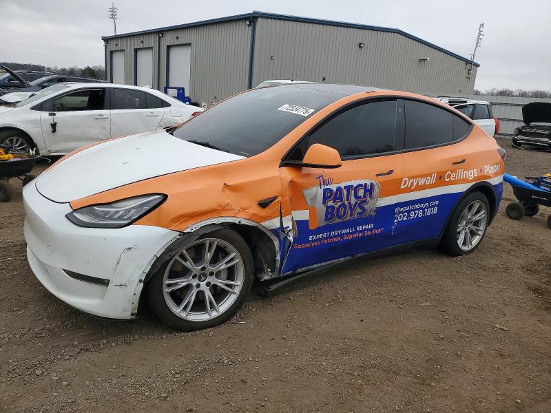 2022 TESLA MODEL Y — VIN 7SAYGDEE9NF377545