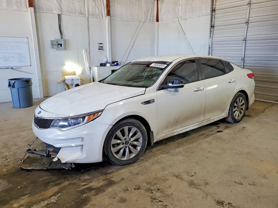 2018 KIA OPTIMA — VIN 5XXGT4L38JG264554