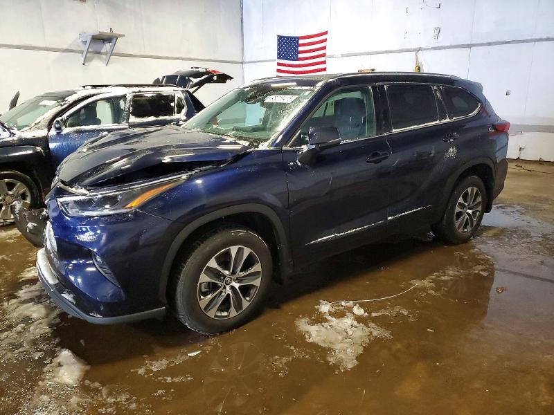 2021 TOYOTA HIGHLANDER — VIN 5TDHZRBH1MS155630