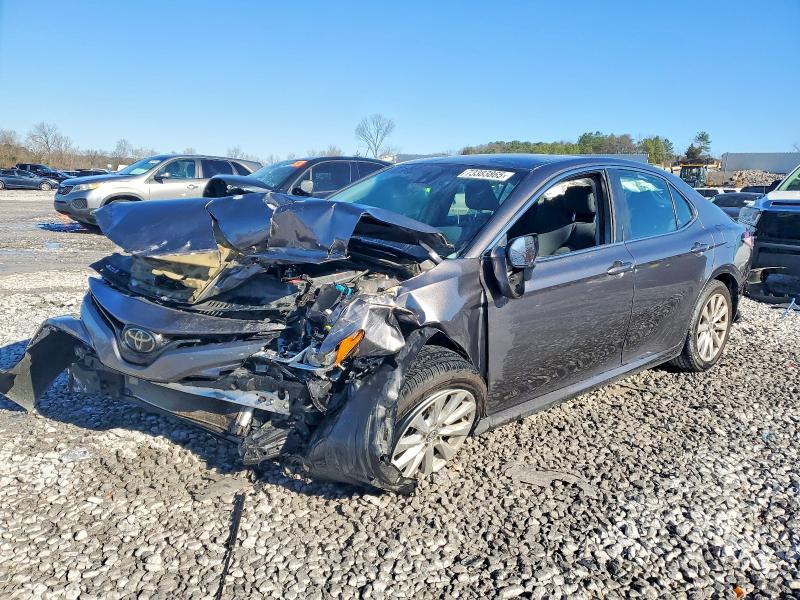 2018 TOYOTA CAMRY — VIN 4T1B11HK6JU650684