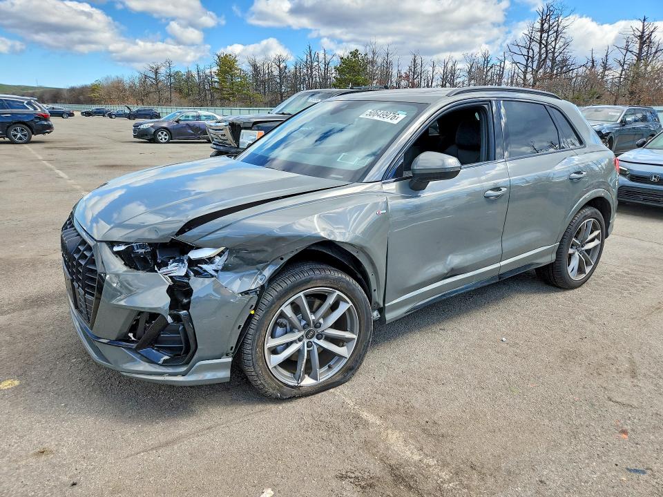 2024 AUDI Q3 — VIN WA1DECF33R1125002