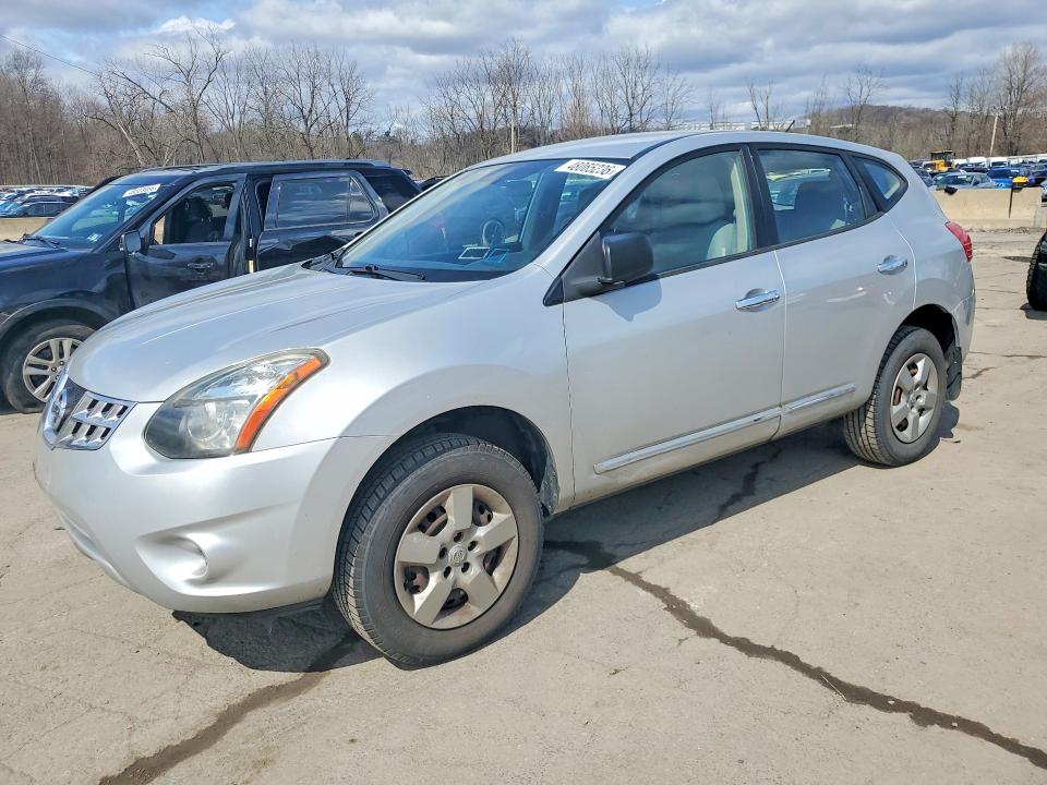 2015 NISSAN ROGUE SELECT — VIN JN8AS5MT2FW655187