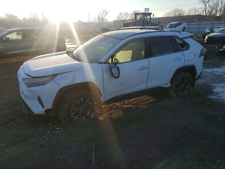 2022 TOYOTA RAV4 — VIN JTMD6RFV0ND527172