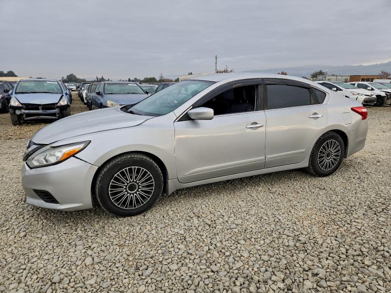 2017 NISSAN ALTIMA — VIN 1N4AL3AP2HN319364