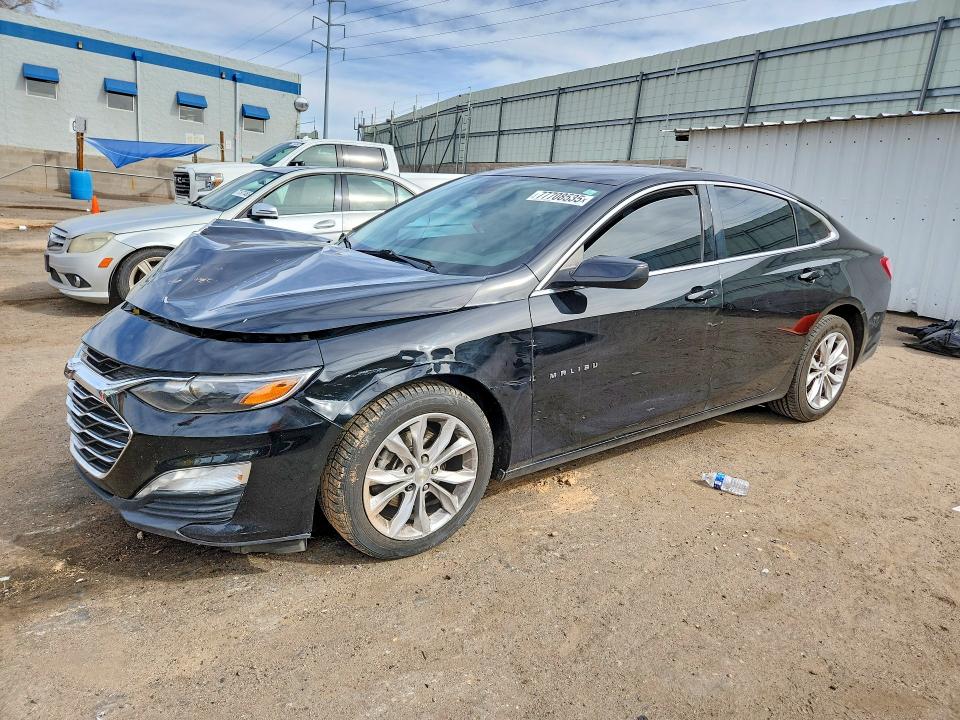 2021 CHEVROLET MALIBU — VIN 1G1ZD5ST8MF011730