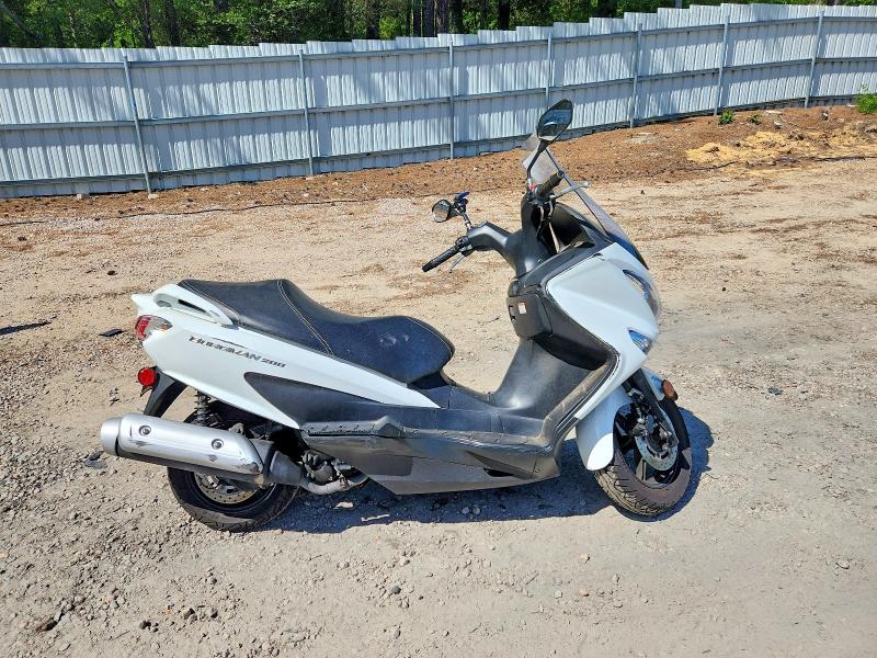 MLCCH41A2L1600136