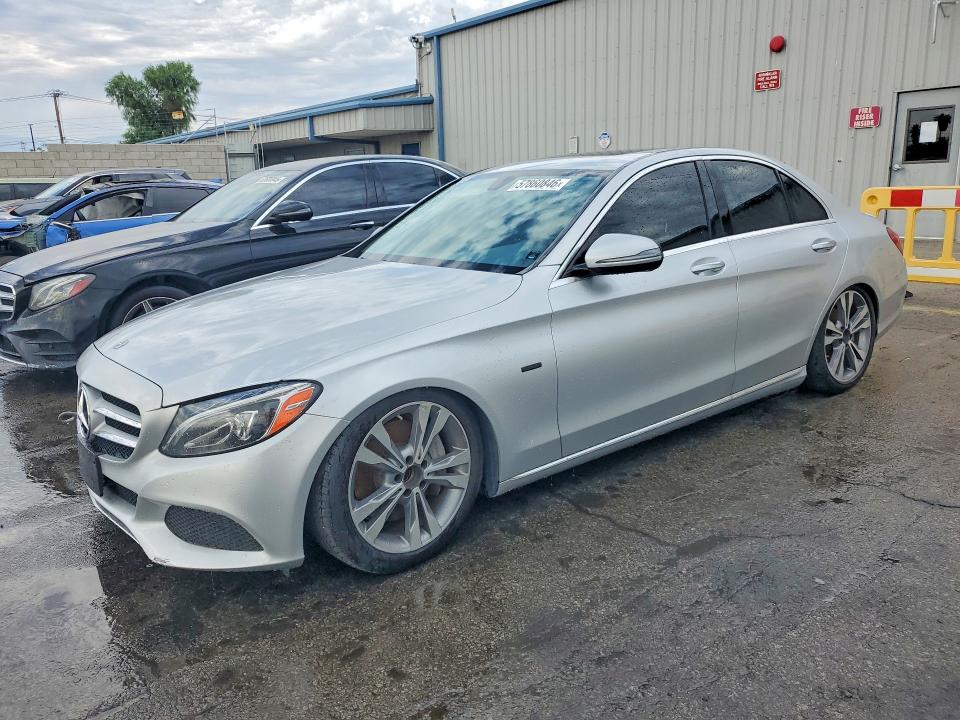 2018 MERCEDES-BENZ C — VIN 55SWF4HB6JU259275