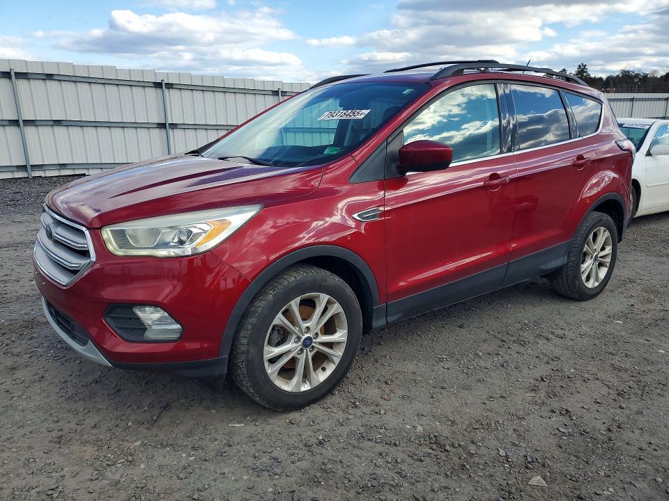 2018 FORD ESCAPE — VIN 1FMCU0HDXJUB04042