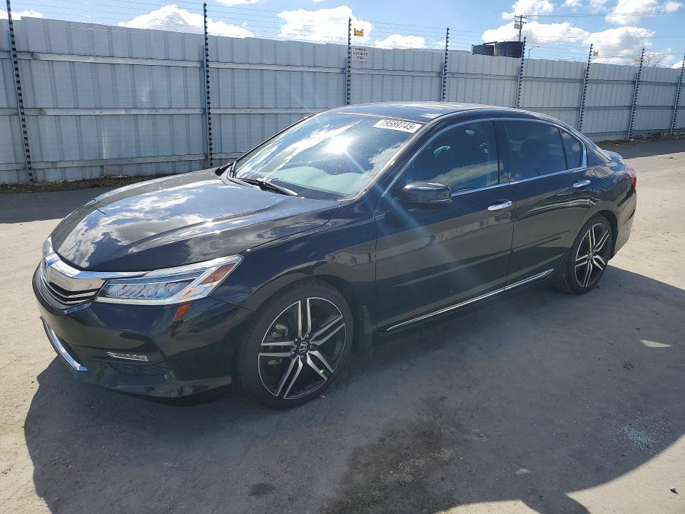 2017 HONDA ACCORD — VIN 1HGCR3F92HA027119