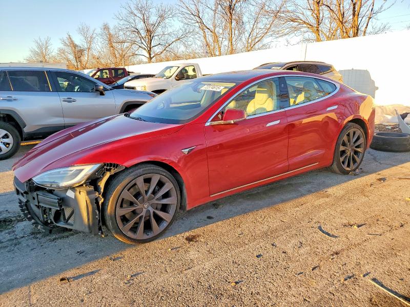 2018 TESLA MODEL S — VIN 5YJSA1E22JF272476