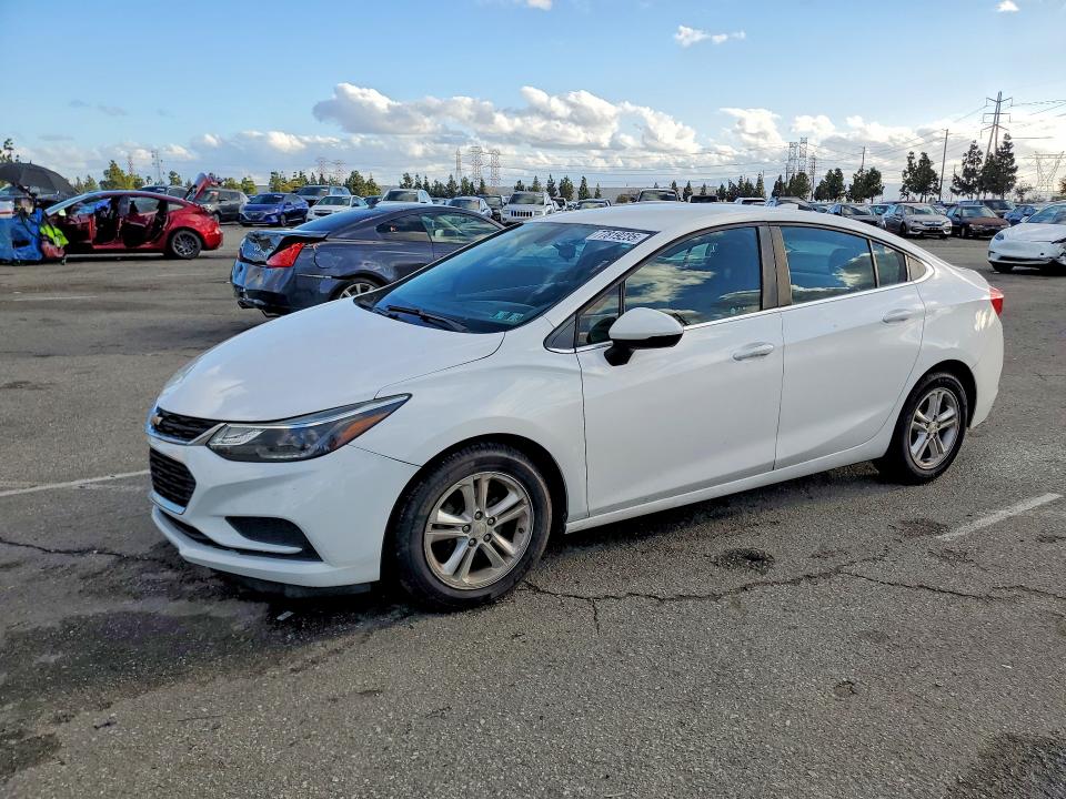 2018 CHEVROLET CRUZE — VIN 1G1BE5SM0J7157133