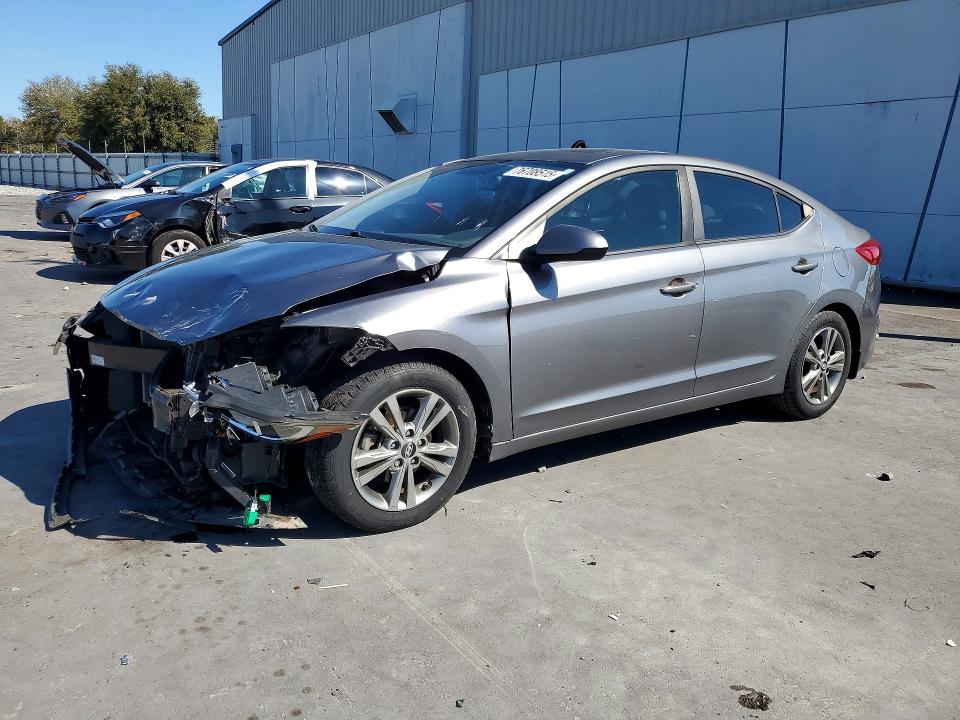 2018 HYUNDAI ELANTRA — VIN 5NPD84LFXJH334901
