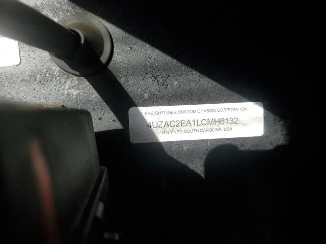 4UZAC2EA1LCMH6132