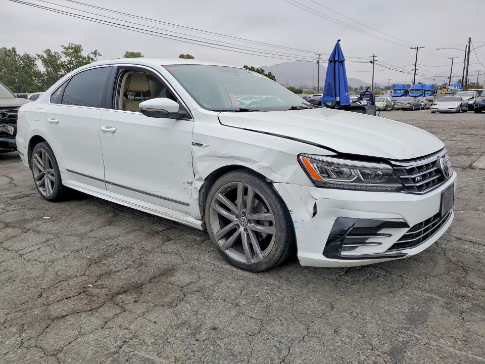 1VWDT7A34HC000228