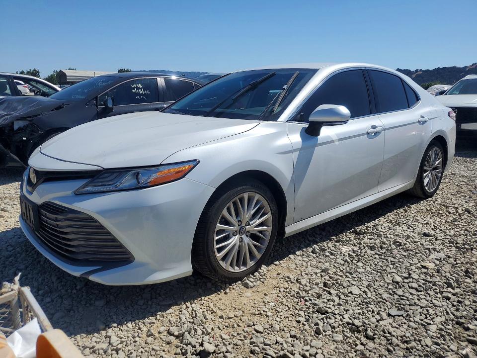 2020 TOYOTA CAMRY — VIN 4T1F11AK6LU897993
