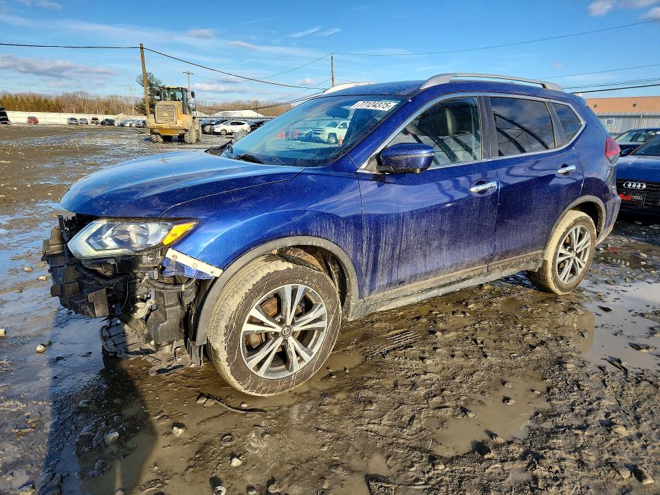 2019 NISSAN ROGUE S SV — VIN JN8AT2MV6KW388921