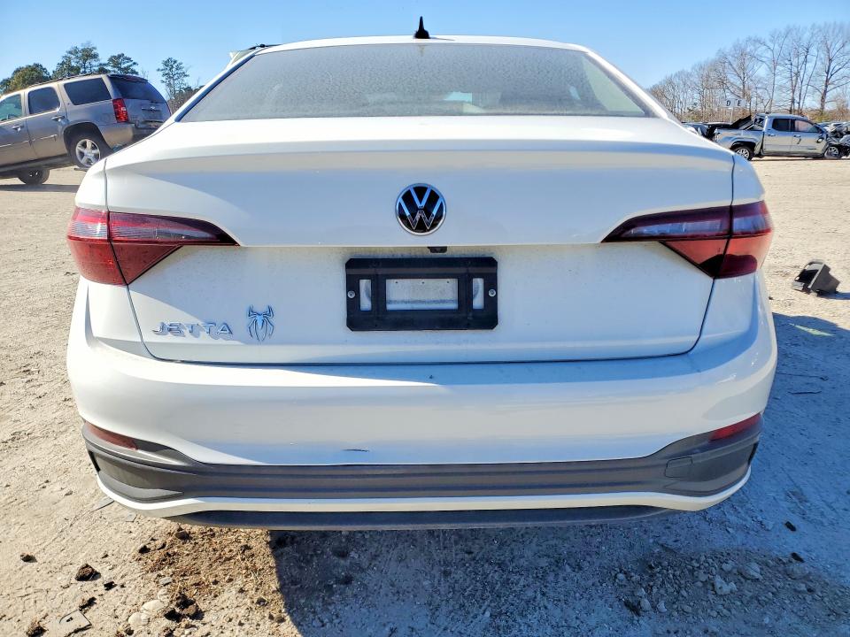 3VW5M7BU8RM100664