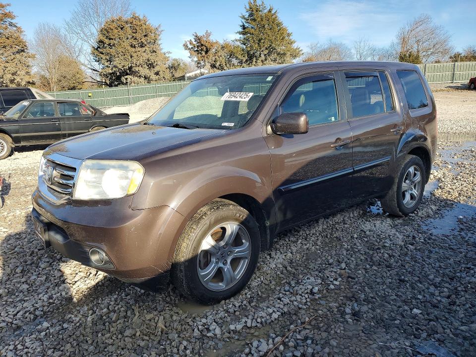 2015 HONDA PILOT — VIN 5FNYF3H55FB006549