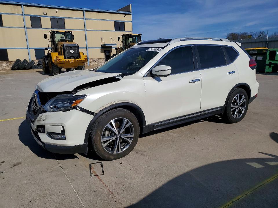 2017 NISSAN ROGUE — VIN 5N1AT2MT4HC731578