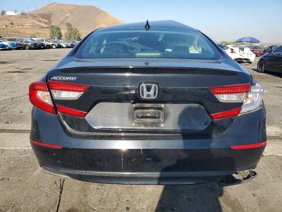 1HGCV1F17KA132448