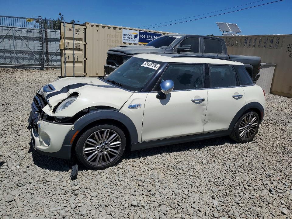 2016 MINI COOPER — VIN WMWXU3C53G2D29981
