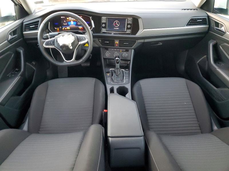 3VW5M7BU8RM100664