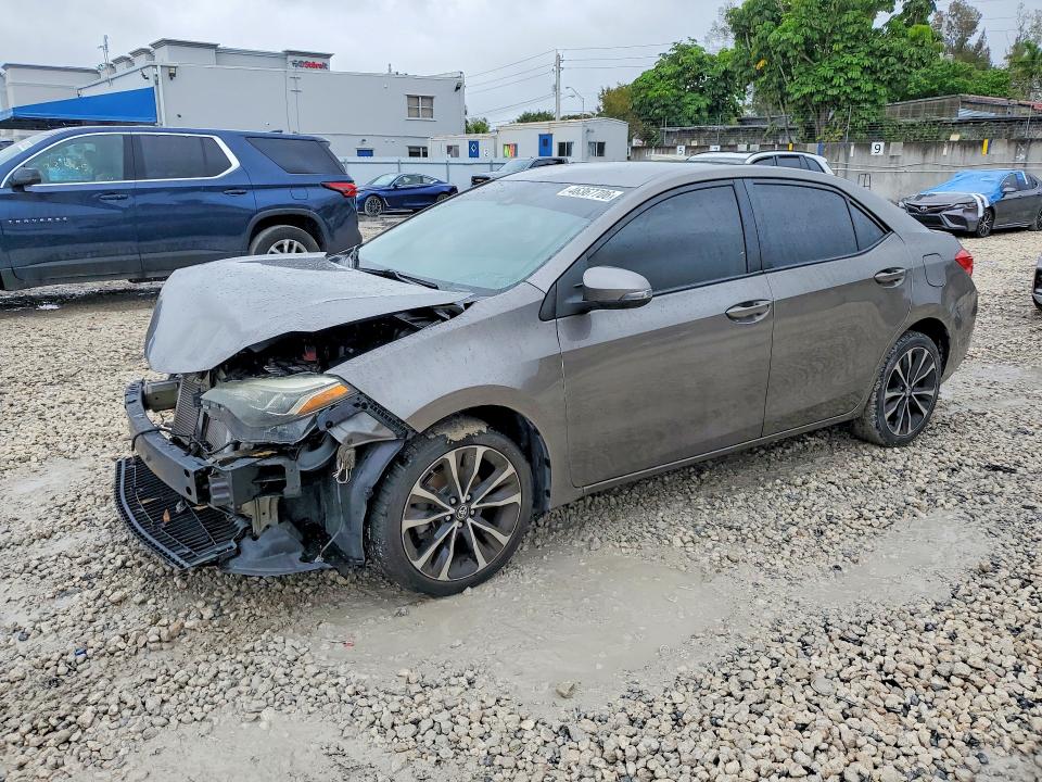 2018 TOYOTA COROLLA — VIN 5YFBURHEXJP776600