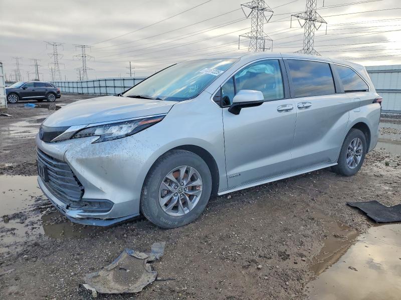 2021 TOYOTA SIENNA — VIN 5TDKRKEC7MS029270