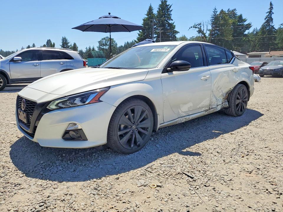 1N4BL4CWXNN304587