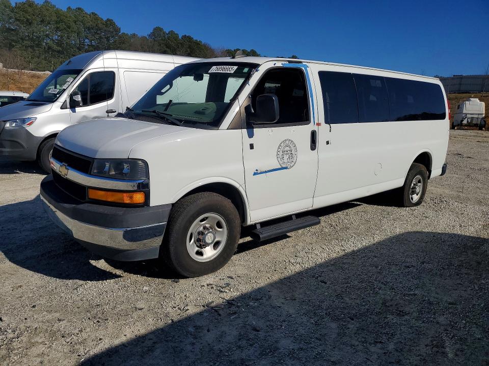 2019 CHEVROLET EXPRESS G3500 — VIN 1GAZGPFG2K1364071
