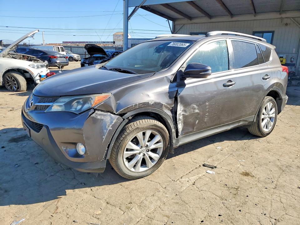 2015 TOYOTA RAV4 — VIN 2T3YFREV6FW202596