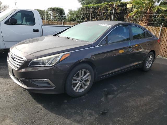 2015 HYUNDAI SONATA SE — VIN 5NPE24AF7FH177196