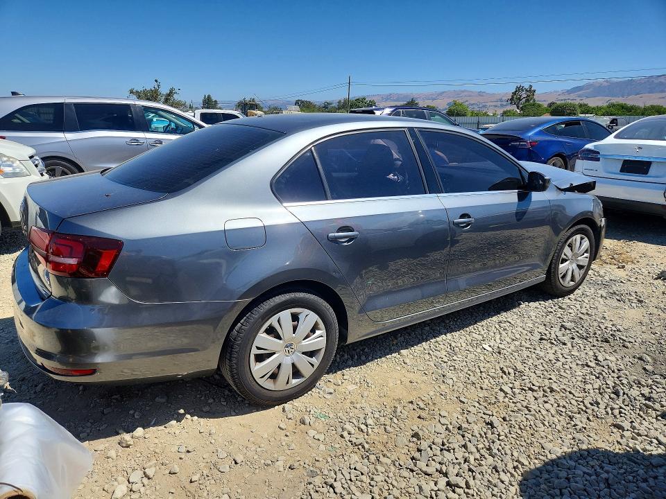 3VW2B7AJ0HM270645