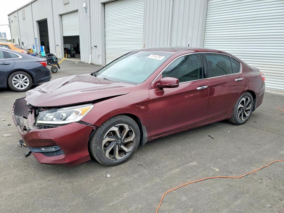2016 HONDA ACCORD — VIN 1HGCR3F86GA028280